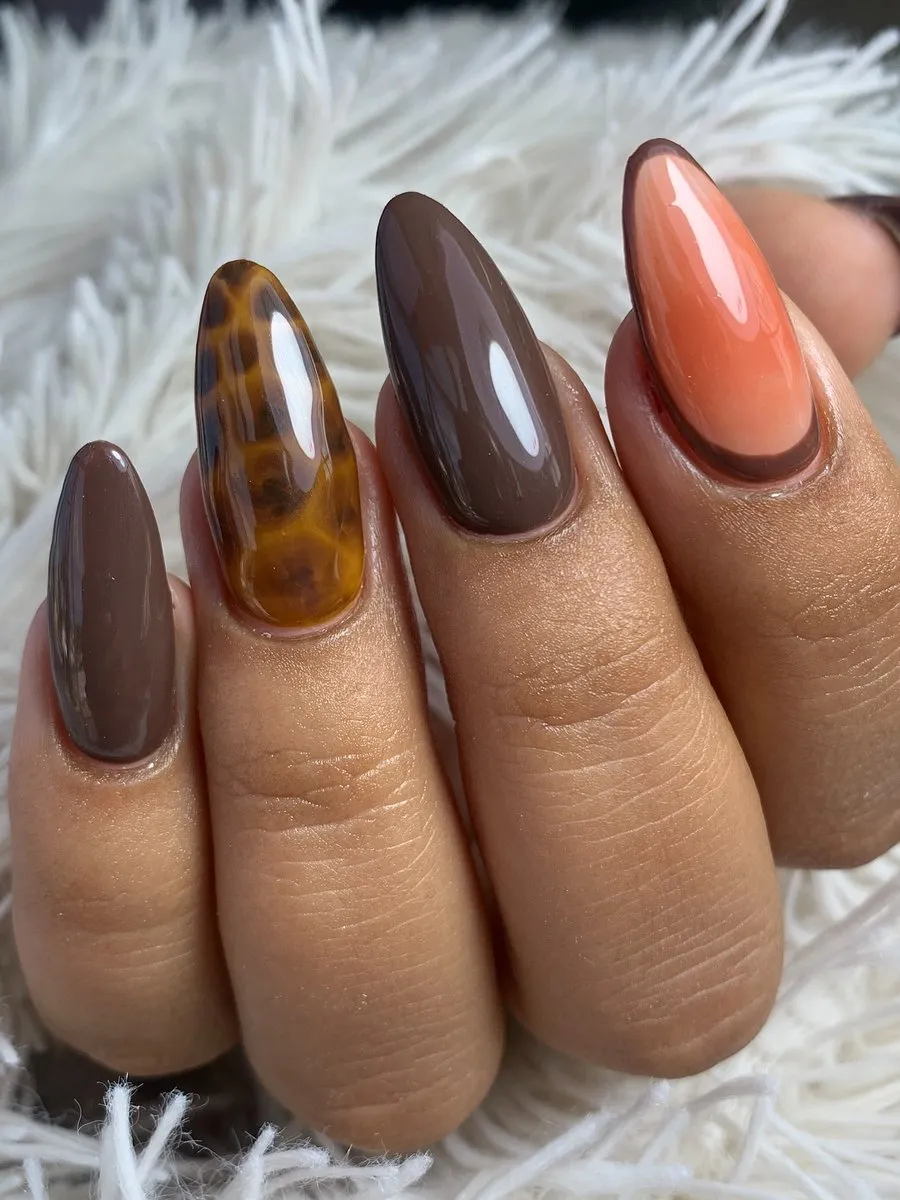 Diseño de uñas en Salon Deluxe, Cumaná